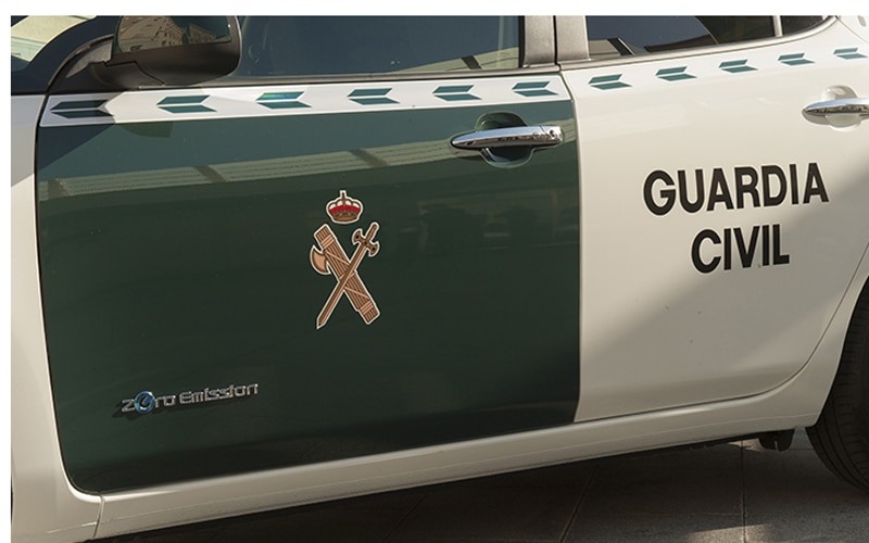 Detenidos en Badajoz dos vecinos de Arganda por robar un coche y embestir contra agentes de la Guardia Civil