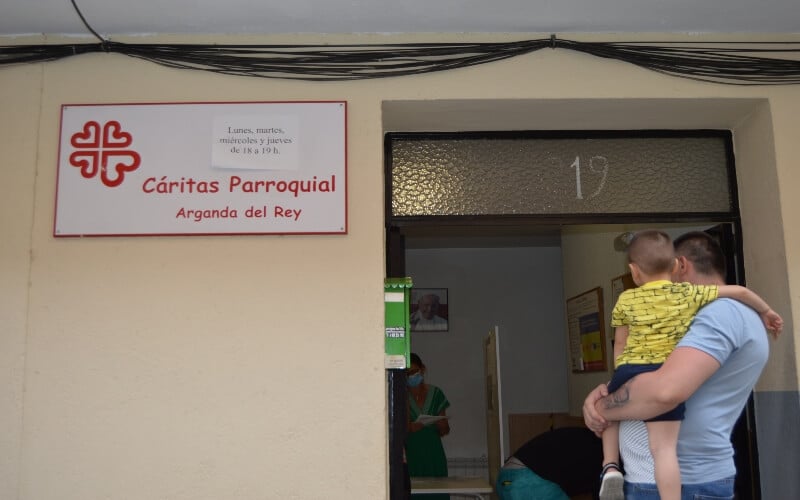 La Peña Atlética Arganda dona sus beneficios por la venta de lotería a Cáritas y Cruz Roja