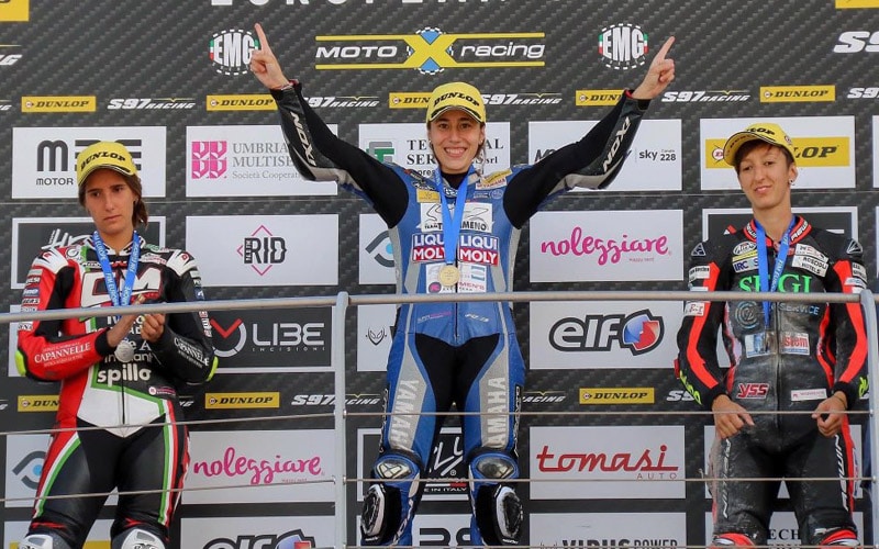La argandeña Beatriz Neila revalida el título de campeona de Europa de motociclismo