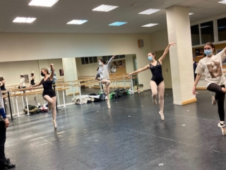 Preparaci&oacute;n Concurso de Danza Movimiento 13, con las alumnas de la EMMD de Arganda