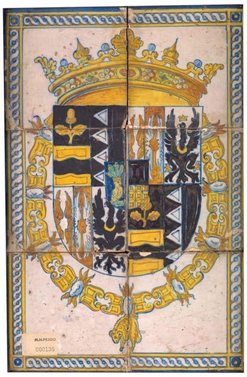 Escudos heráldicos originales de la Casa del Rey de Arganda