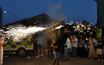 Charanga, magia y toros de fuego: así fue el viernes de fiesta en La Poveda