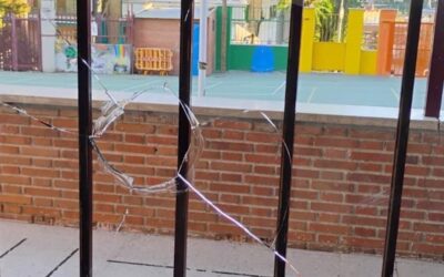 Varios colegios de Arganda del Rey sufren actos vandálicos mientras las familias piden una  respuesta contundente
