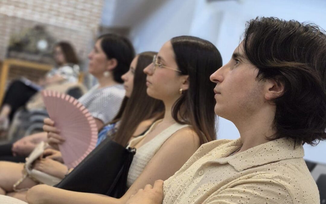 Arganda reconoce a una quincena de estudiantes becados por su excelencia académica